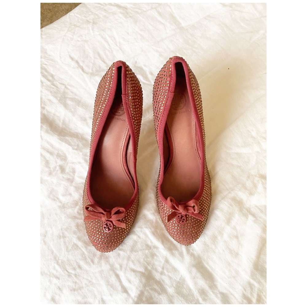 Tory Burch Phoenix Charm Logo Platform Heels - Picture 4 of 6